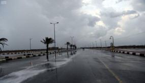 طقس اليوم بالمملكة.. أمطار رعدية وزخات برد