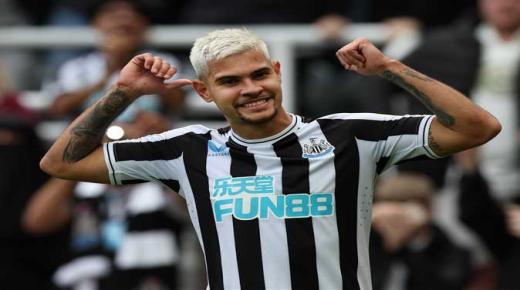 تفوق برونو جيماريش على محمد صلاح ويحصل على جائزة لاعب العام