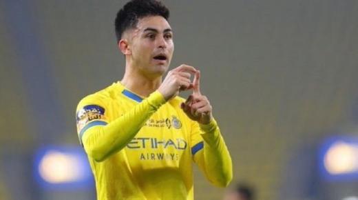 نادي النصر يعلن إصابة لاعبه بيتي مارتينيز بقطع بالرباط الصليبي