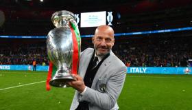 وفاة الأسطورة الإيطالي جانلوكا فيالي بعد صراع مع المرض