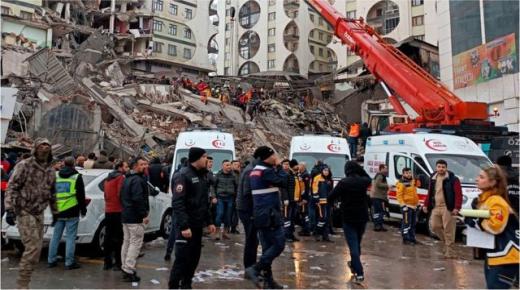 خبراء: زلزال تركيا اليوم هو الأكبر منذ 23 سنة