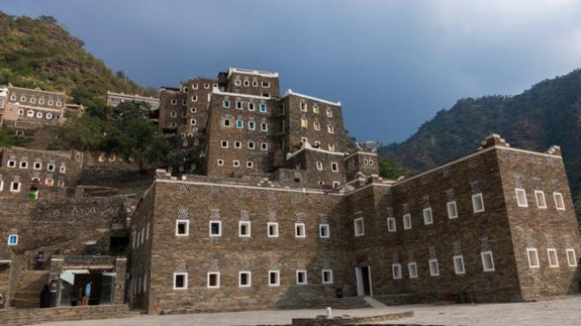 انطلاق فعاليات منتدى عسير لدعم الاستثمار السياحي